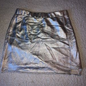 SILVER MINI SKIRT